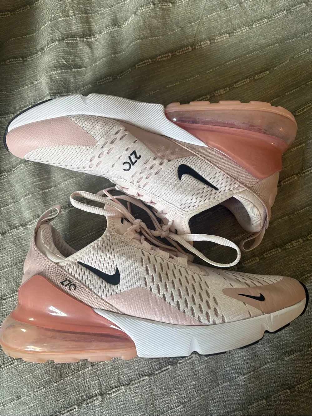 Nike Women’s Air Max 270 Sneakers - Pale Pink